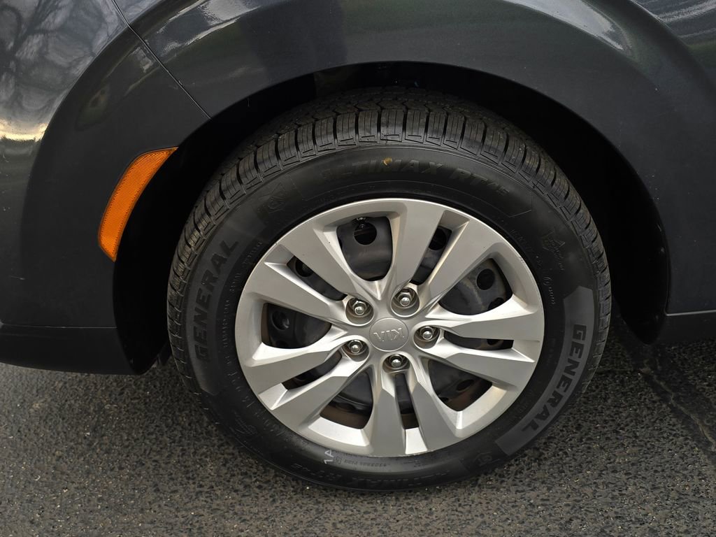 Used 2020 Kia Soul LX image 10