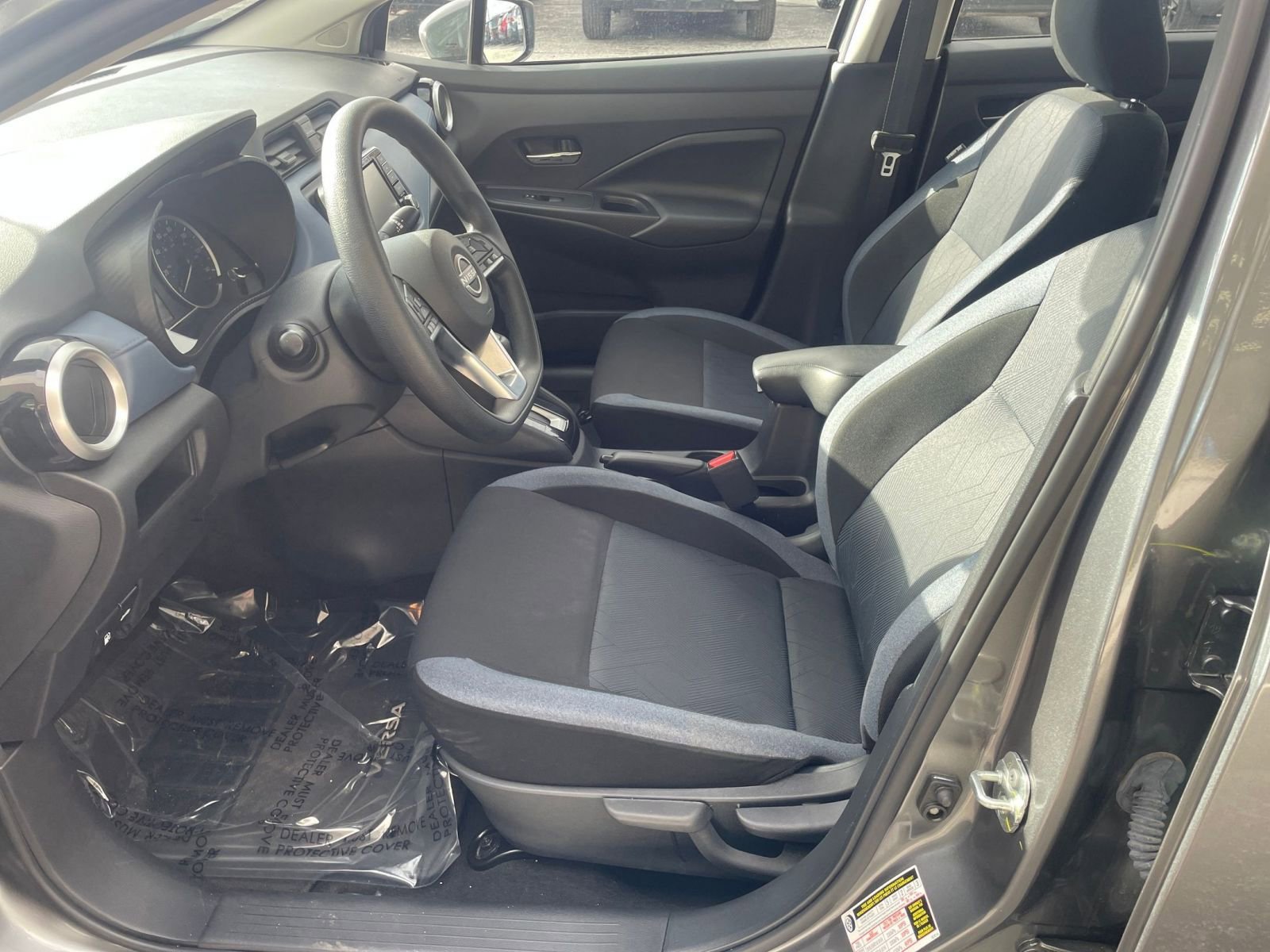 Used 2025 Nissan Versa SV image 24