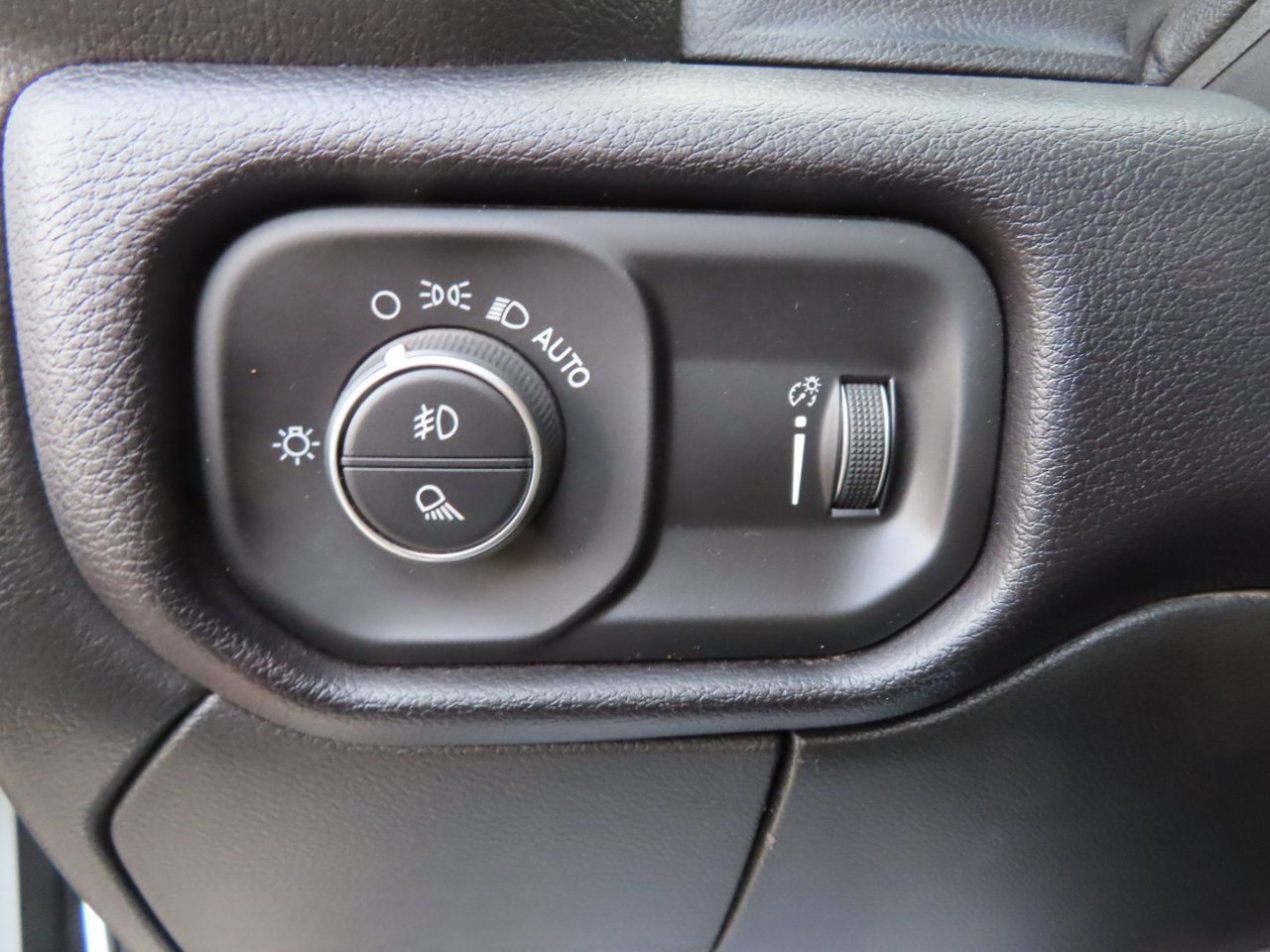 Used 2022 RAM 2500 Lone Star w/ Lone Star Silver Edition image 29