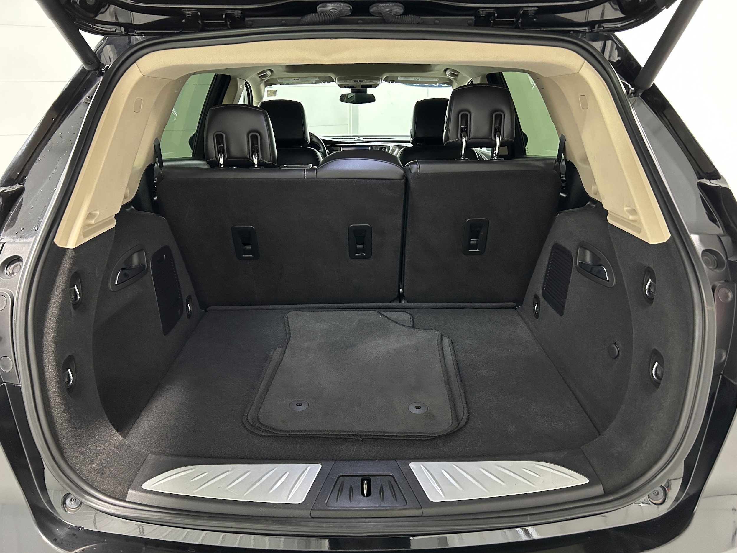 Used 2016 Buick Envision Premium AWD/4WD image 34
