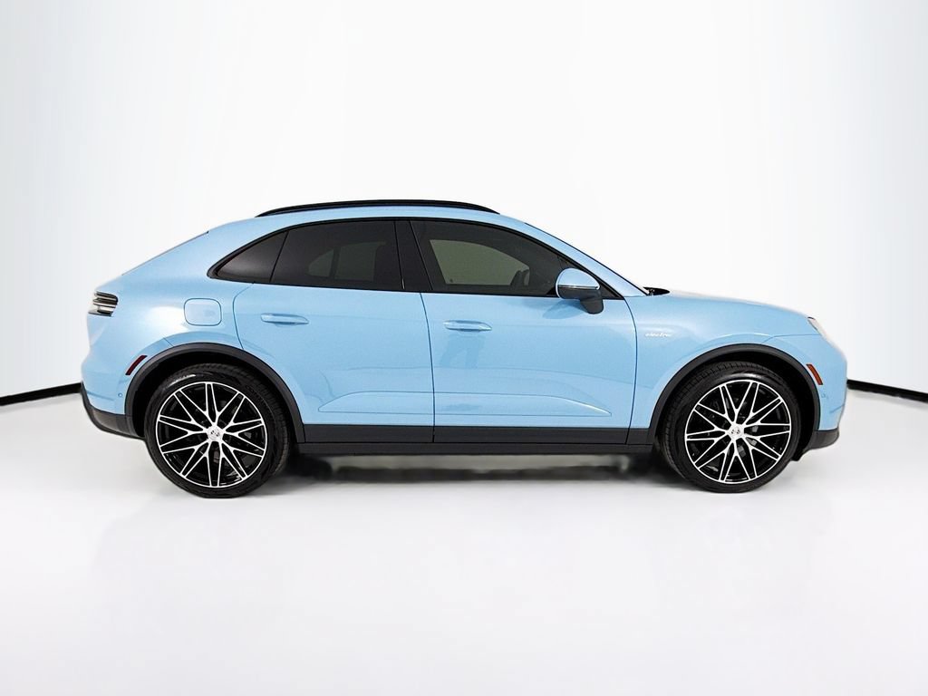 New 2026 Porsche Macan Electric RWD image 8