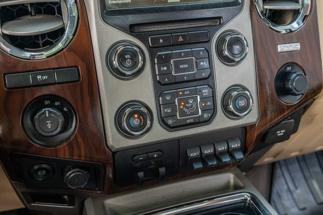 Used 2016 Ford F250 Lariat w/ Lariat Ultimate Package AWD/4WD image 29