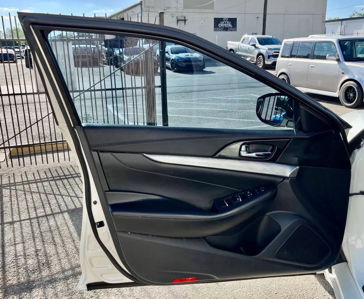 Used 2017 Nissan Maxima 3.5 S image 11
