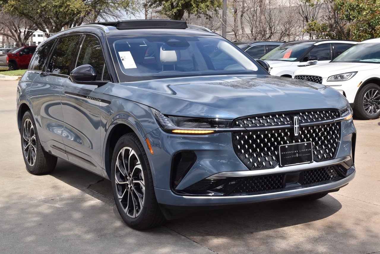 New 2026 Lincoln Nautilus Reserve AWD/4WD image 10