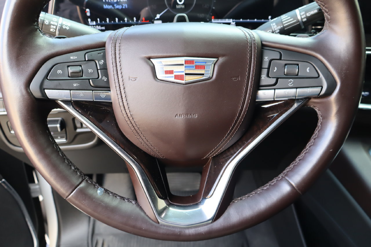 Used 2023 Cadillac Escalade Sport Platinum w/ LPO, Floor Liner Package AWD/4WD image 13