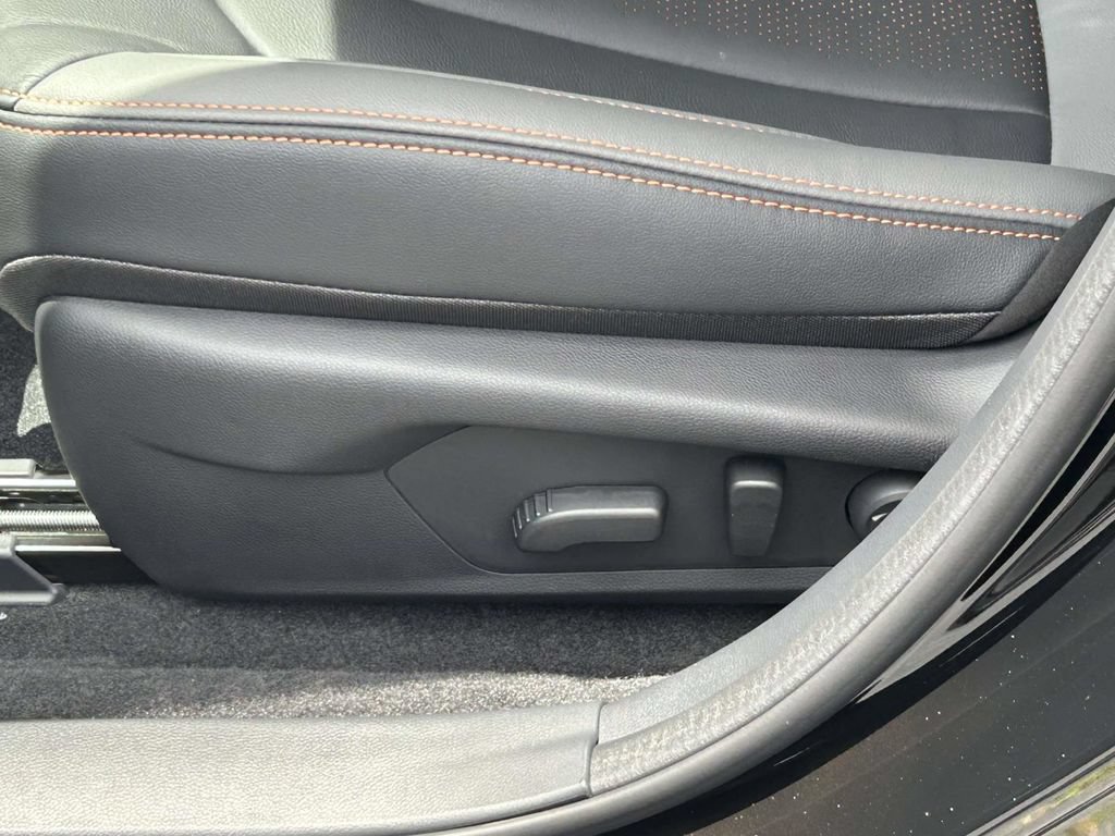 New 2026 Subaru Crosstrek 2.5i Limited w/ Crosstrek Mirror Package AWD/4WD image 19
