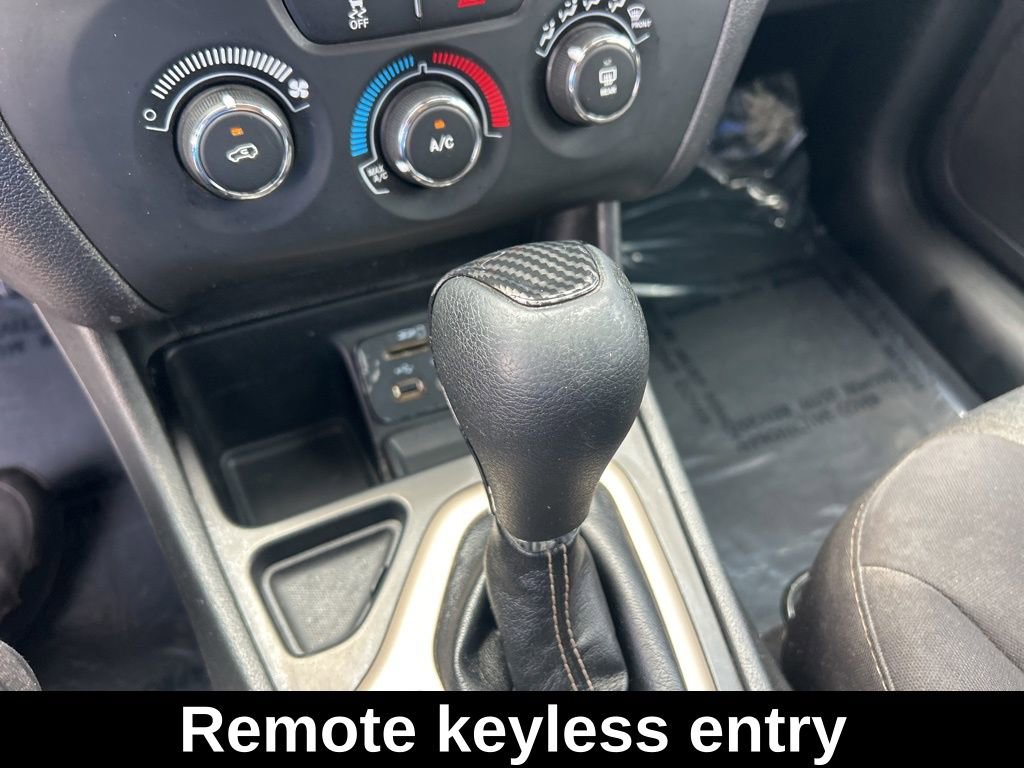 Used 2018 Jeep Cherokee Latitude image 14