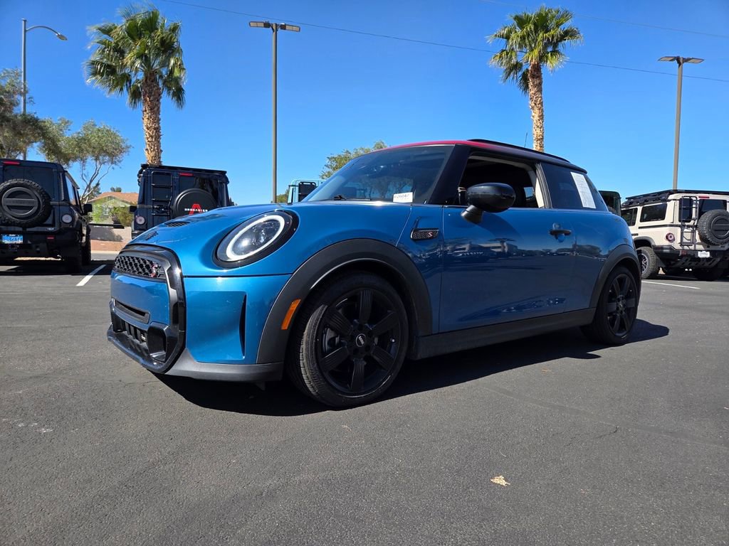 Used 2023 MINI Cooper S image 2
