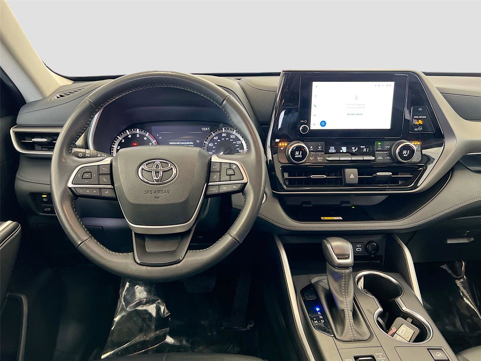 Used 2024 Toyota Highlander XLE image 25