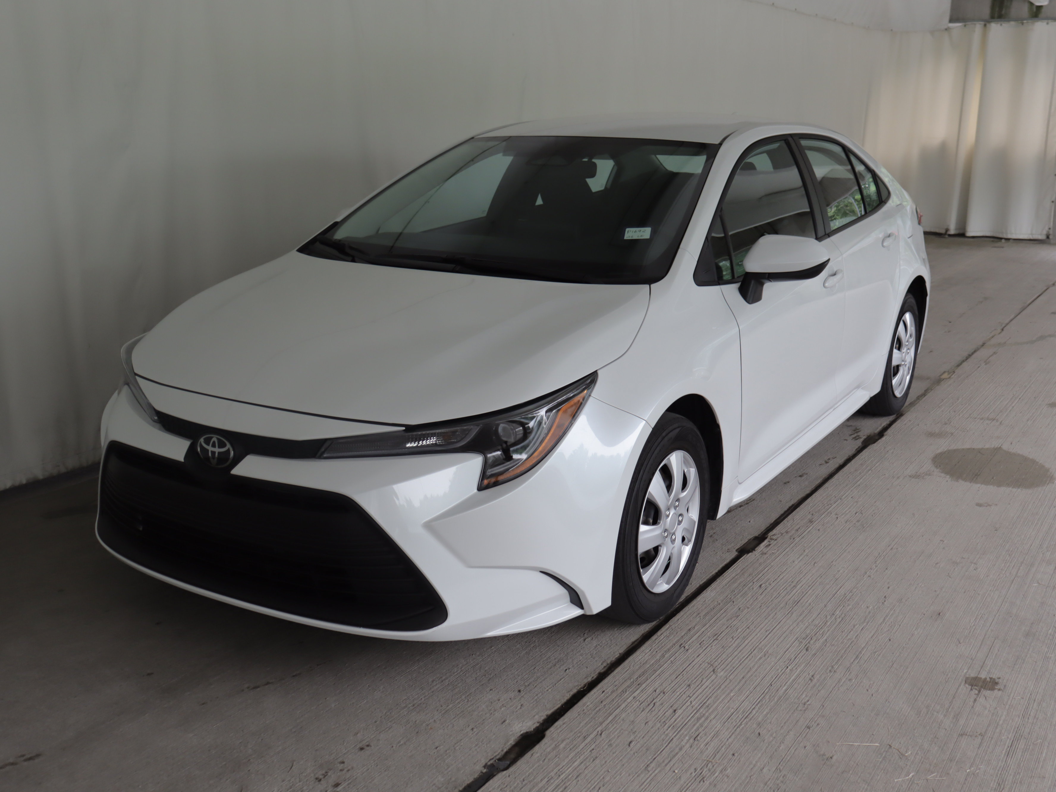 Used 2026 Toyota Corolla LE w/ LE Premium Package FWD image 21