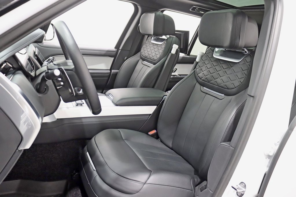 Used 2024 Land Rover Range Rover SV image 30