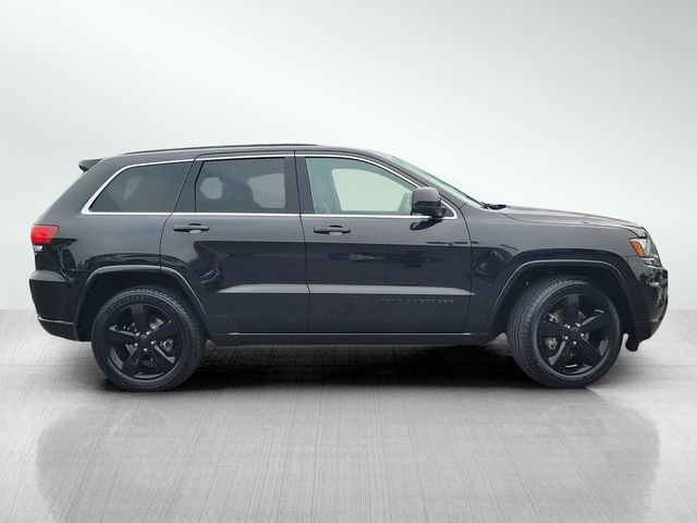 Used 2015 Jeep Grand Cherokee Altitude image 3