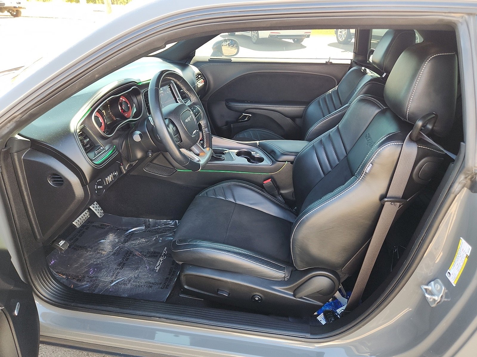 Used 2023 Dodge Challenger SRT Hellcat w/ Driver Convenience Group image 10