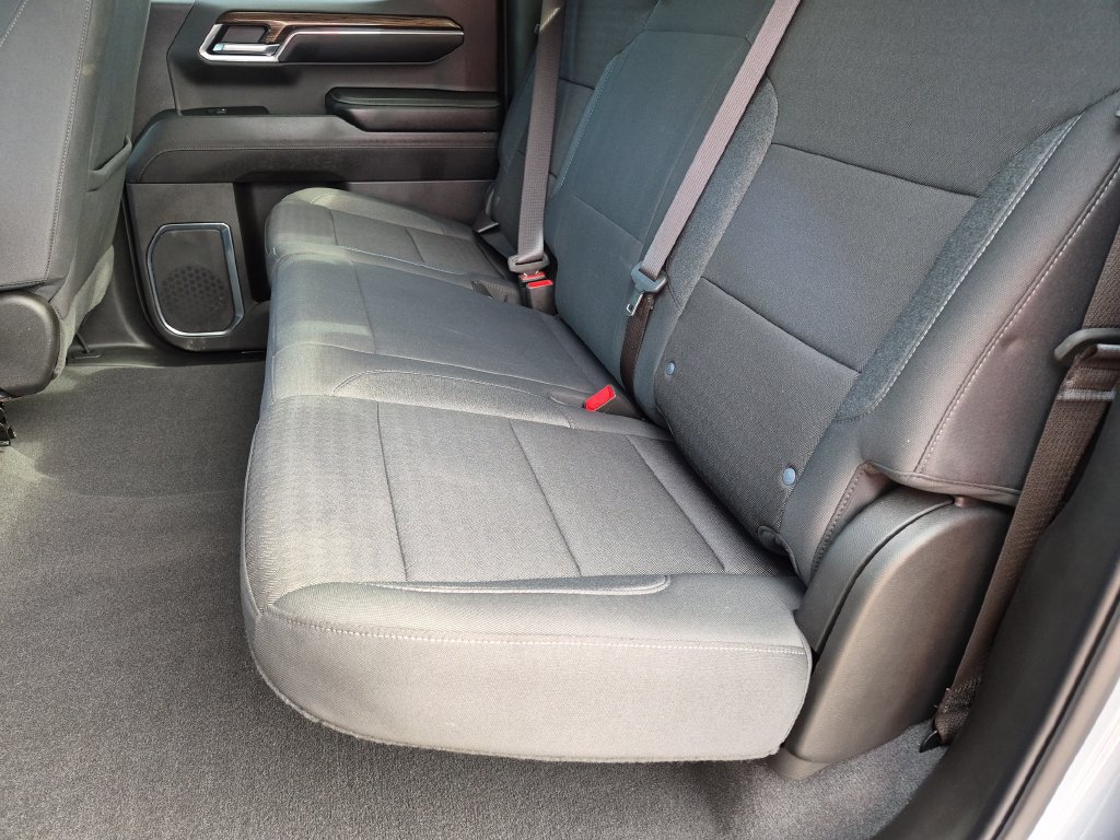 Certified 2024 Chevrolet Silverado 1500 LT AWD/4WD image 25