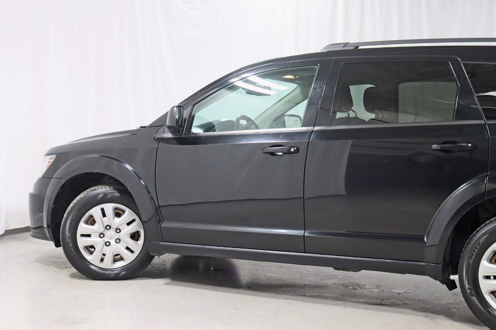 Used 2020 Dodge Journey SE w/ SE Popular Equipment Group image 11