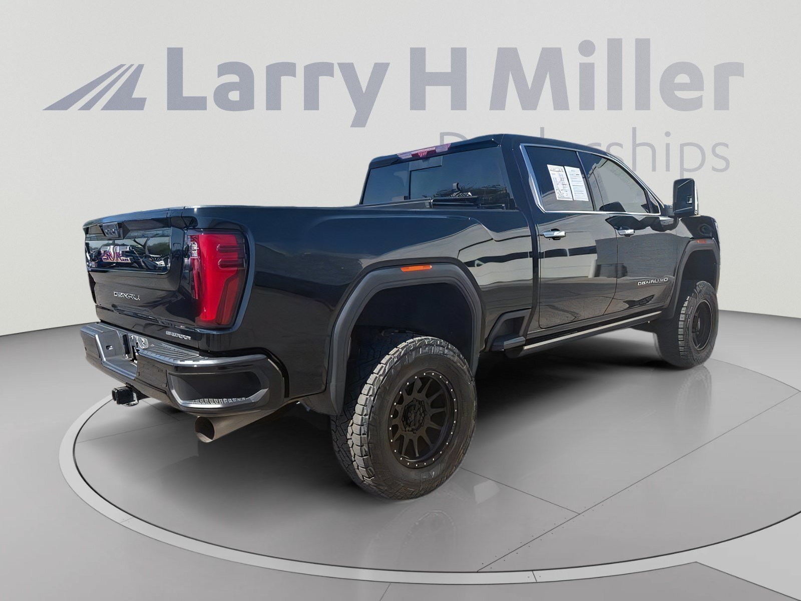 Used 2024 GMC Sierra 2500 Denali w/ Denali Reserve Package AWD/4WD image 6