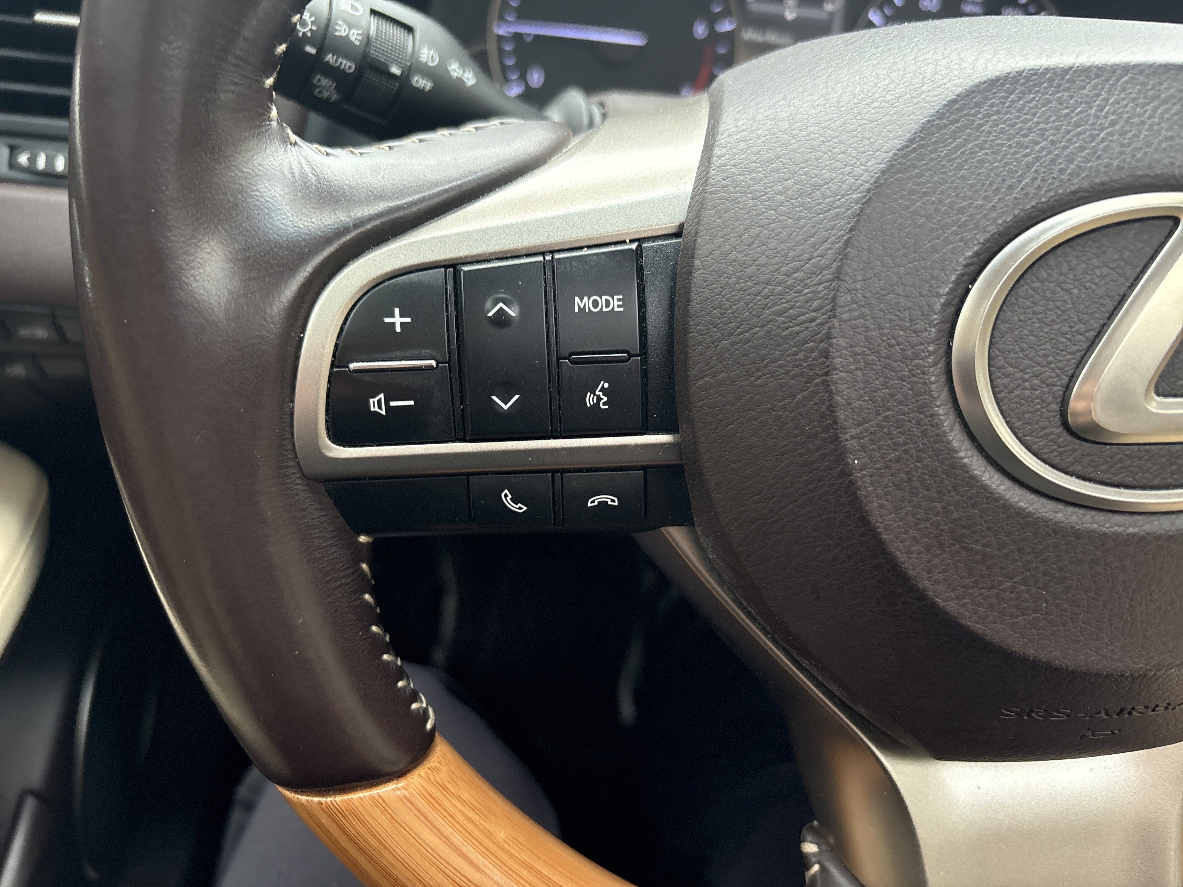 Used 2018 Lexus RX 350L AWD image 19