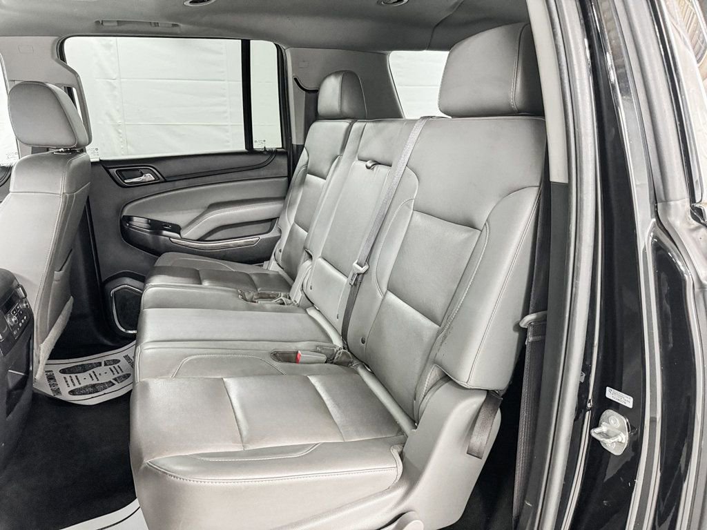 Used 2017 Chevrolet Suburban LT image 8