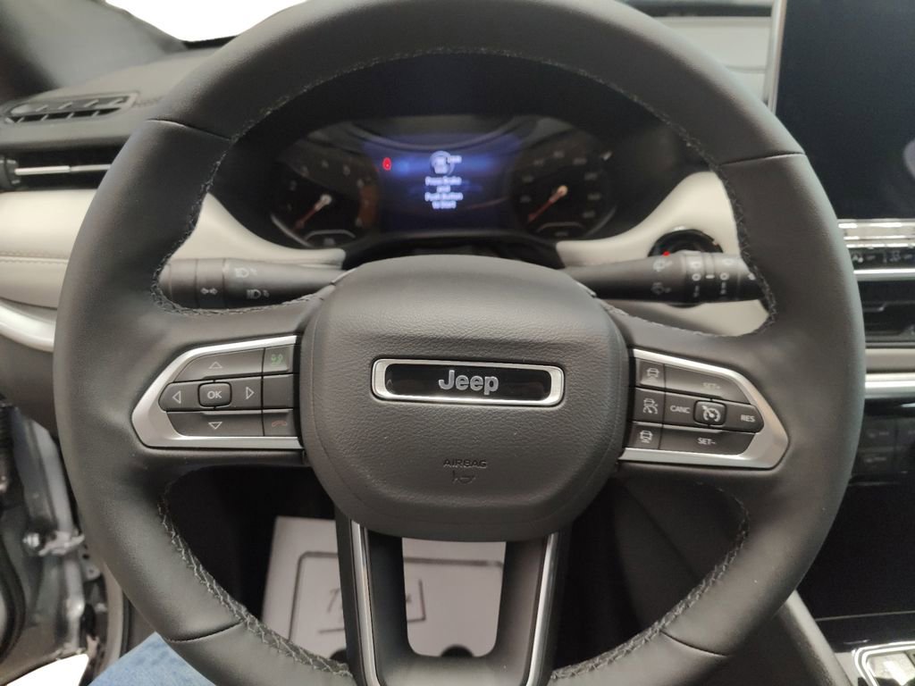 New 2025 Jeep Compass Limited w/ Sun & Sound Group image 15