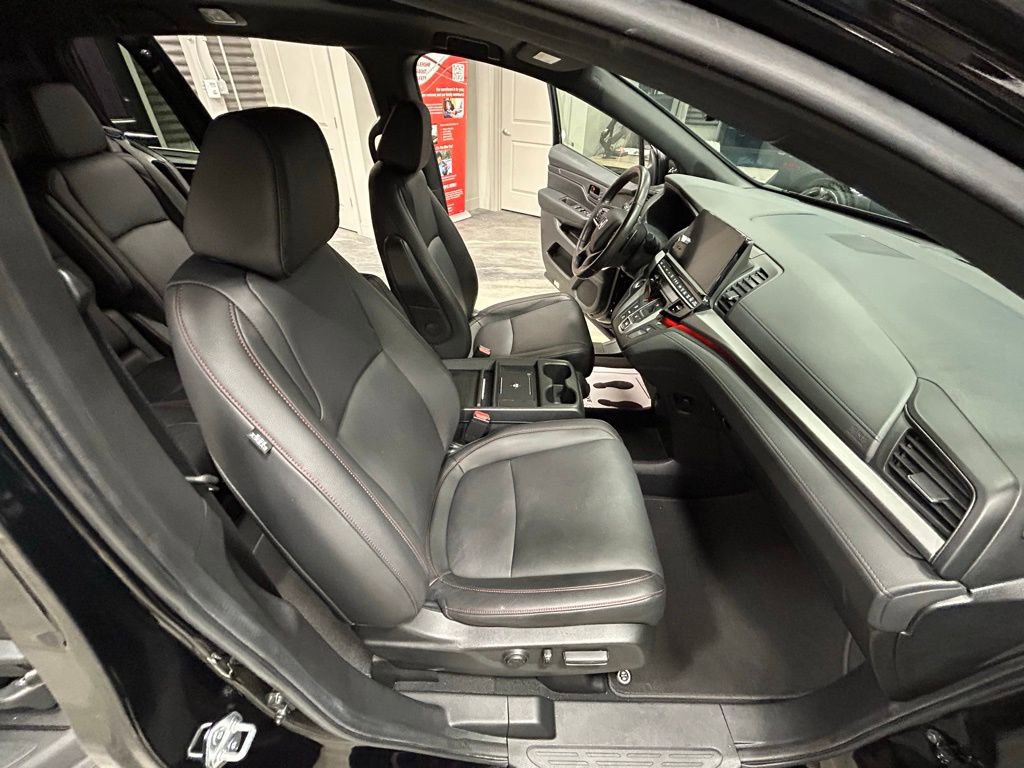 Used 2025 Honda Odyssey Sport-L image 41