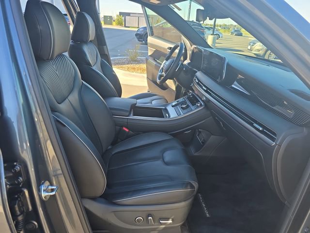 Used 2024 Hyundai Palisade Calligraphy image 18