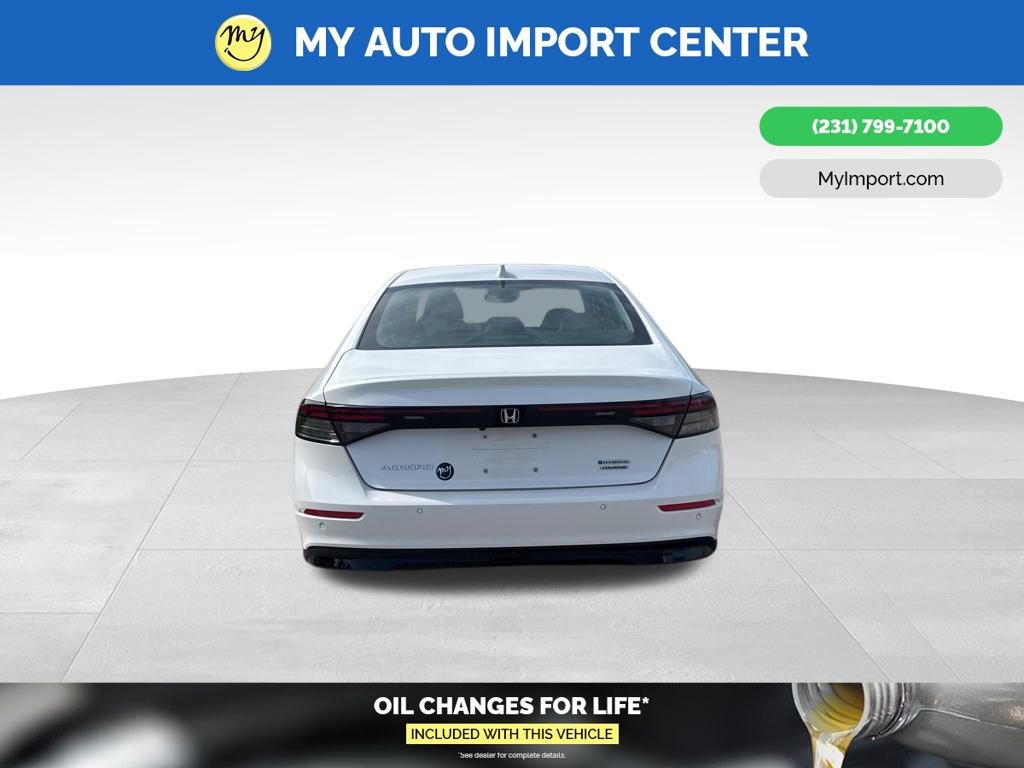 Used 2023 Honda Accord Touring image 6