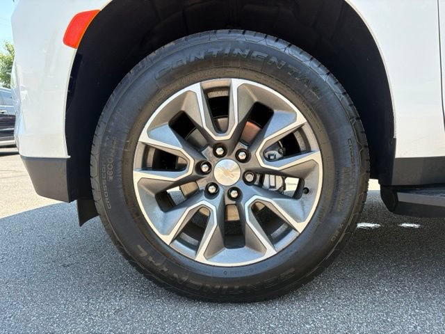 Used 2023 Chevrolet Tahoe LT w/ Luxury Package AWD/4WD image 15