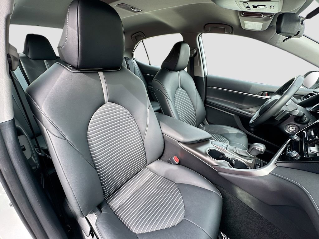 Used 2024 Toyota Camry SE image 23