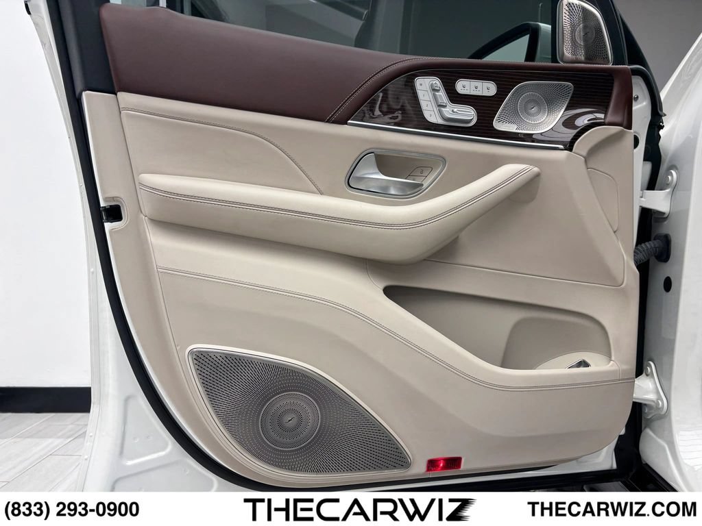 Used 2022 Mercedes-Benz Maybach GLS 600 4MATIC image 50