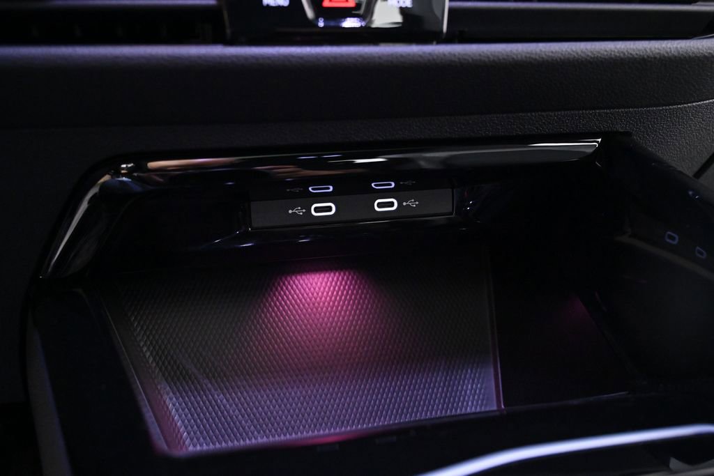 Used 2024 Volkswagen GTI SE image 20