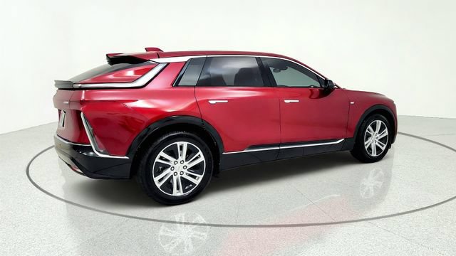 Used 2024 Cadillac Lyriq Tech w/ LPO, Floor Liner Package AWD/4WD image 9