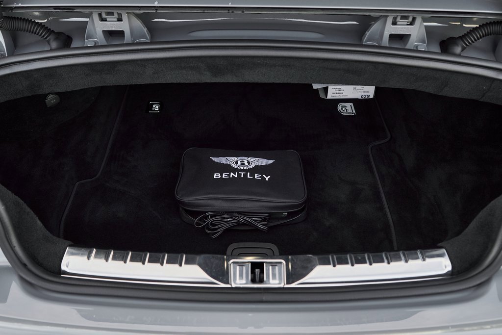 Used 2024 Bentley Continental GT S image 13