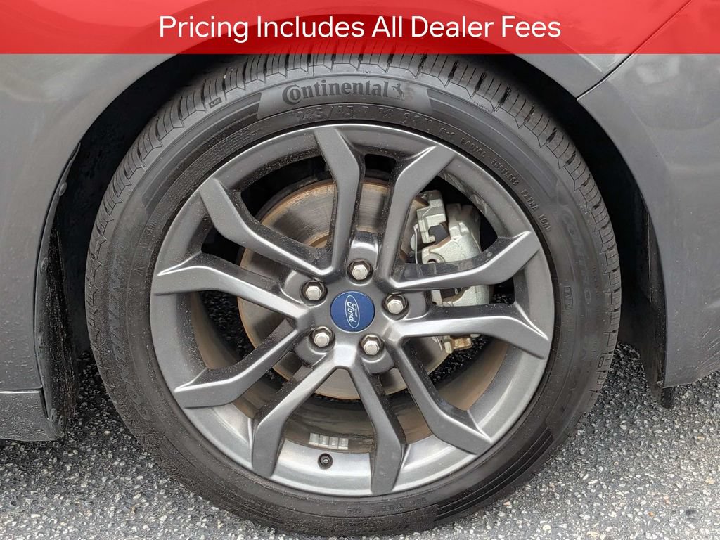 Used 2018 Ford Fusion SE w/ Equipment Group 201A FWD image 11