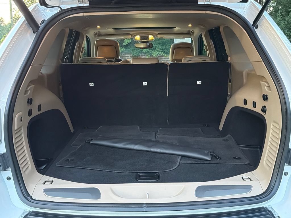 Used 2018 Jeep Grand Cherokee Limited AWD/4WD image 6