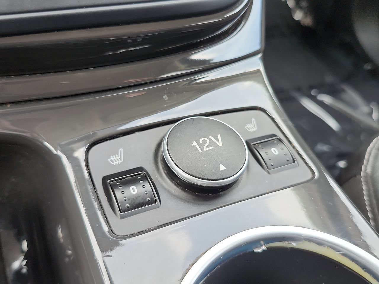 Used 2016 Ford Escape Titanium FWD image 23