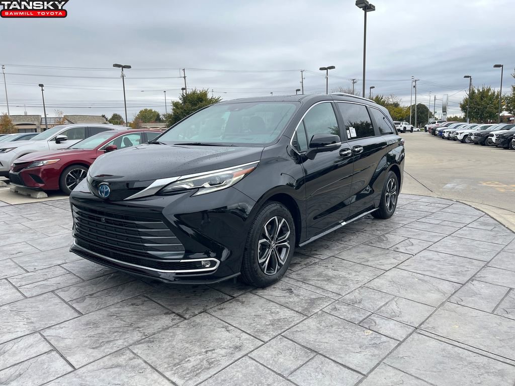 New 2025 Toyota Sienna Platinum