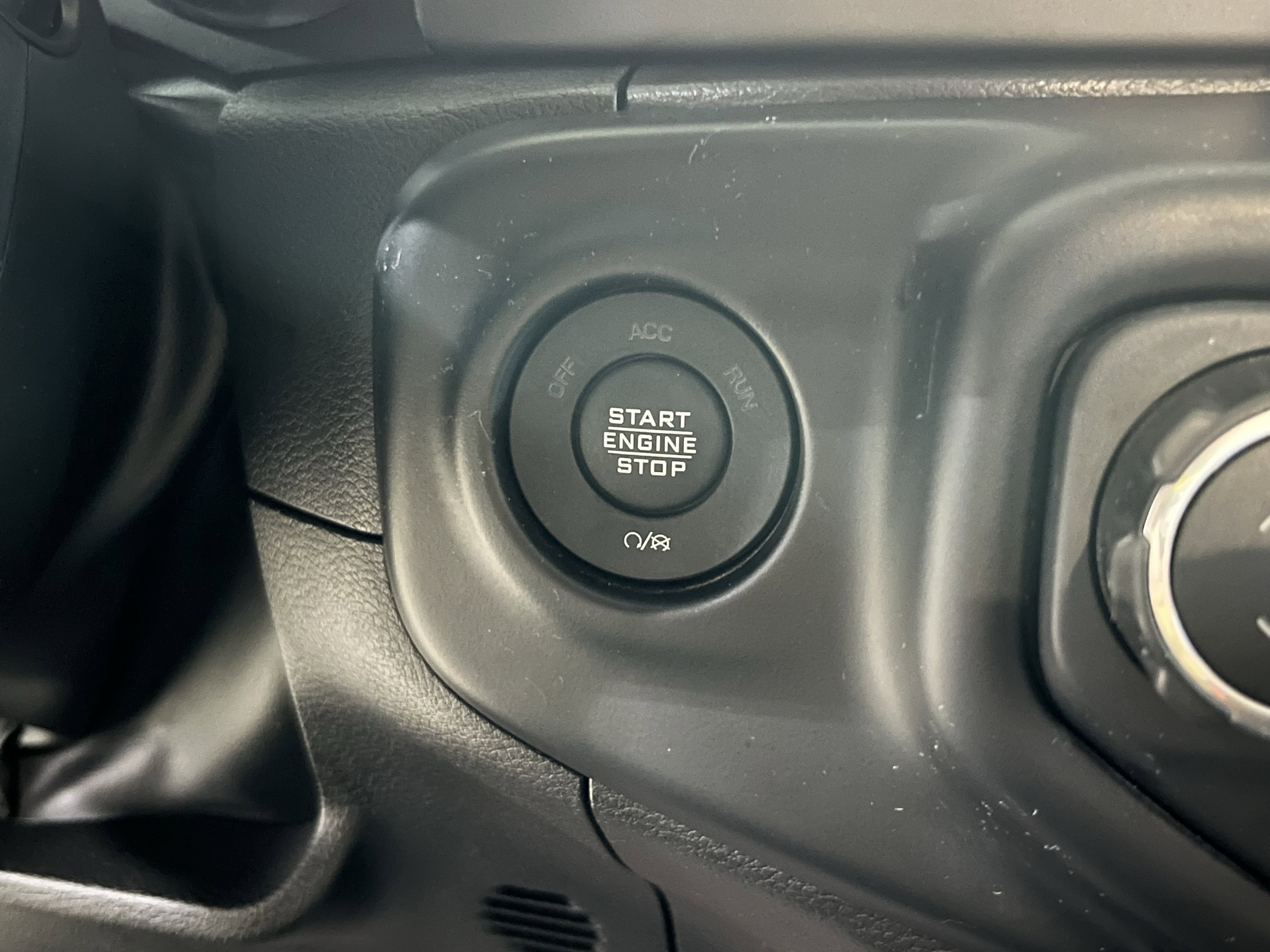 Used 2022 Jeep Wrangler Willys image 22