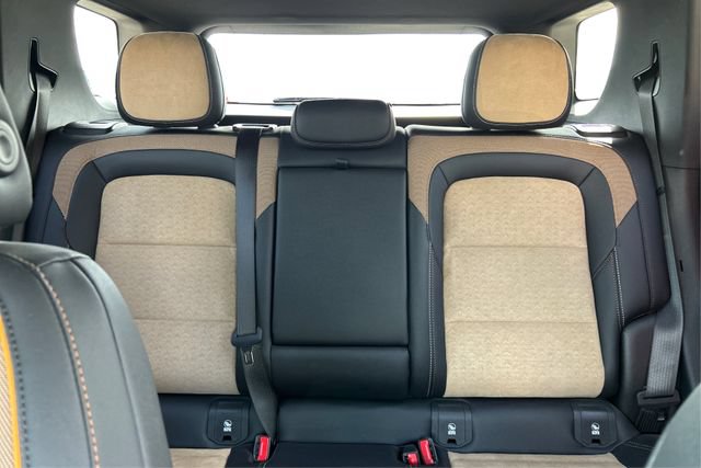 Used 2025 Chevrolet Equinox ACTIV w/ Safety and Technology Package AWD/4WD image 15