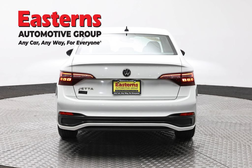Used 2024 Volkswagen Jetta Sport FWD image 6