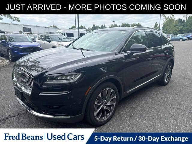 Used 2023 Lincoln Nautilus Reserve w/ Equipment Group 201A AWD/4WD image 3