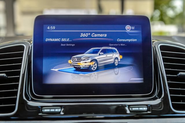 Used 2018 Mercedes-Benz GLS 550 4MATIC image 29