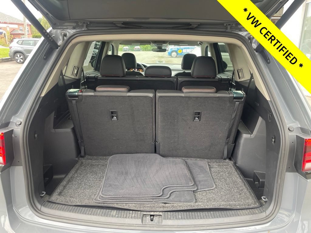 Certified 2025 Volkswagen Atlas Peak Edition SE AWD/4WD image 22