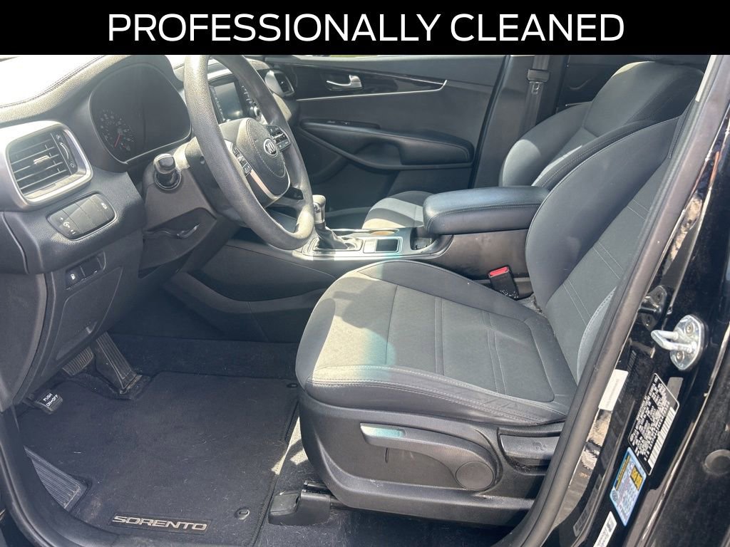 Used 2019 Kia Sorento L FWD image 11