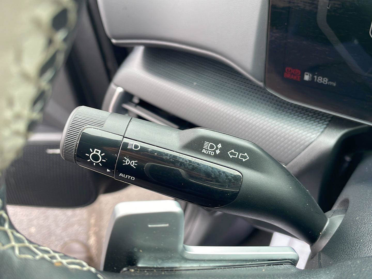 Used 2025 Kia K4 GT-Line w/ GT-Line Premium Package FWD image 18