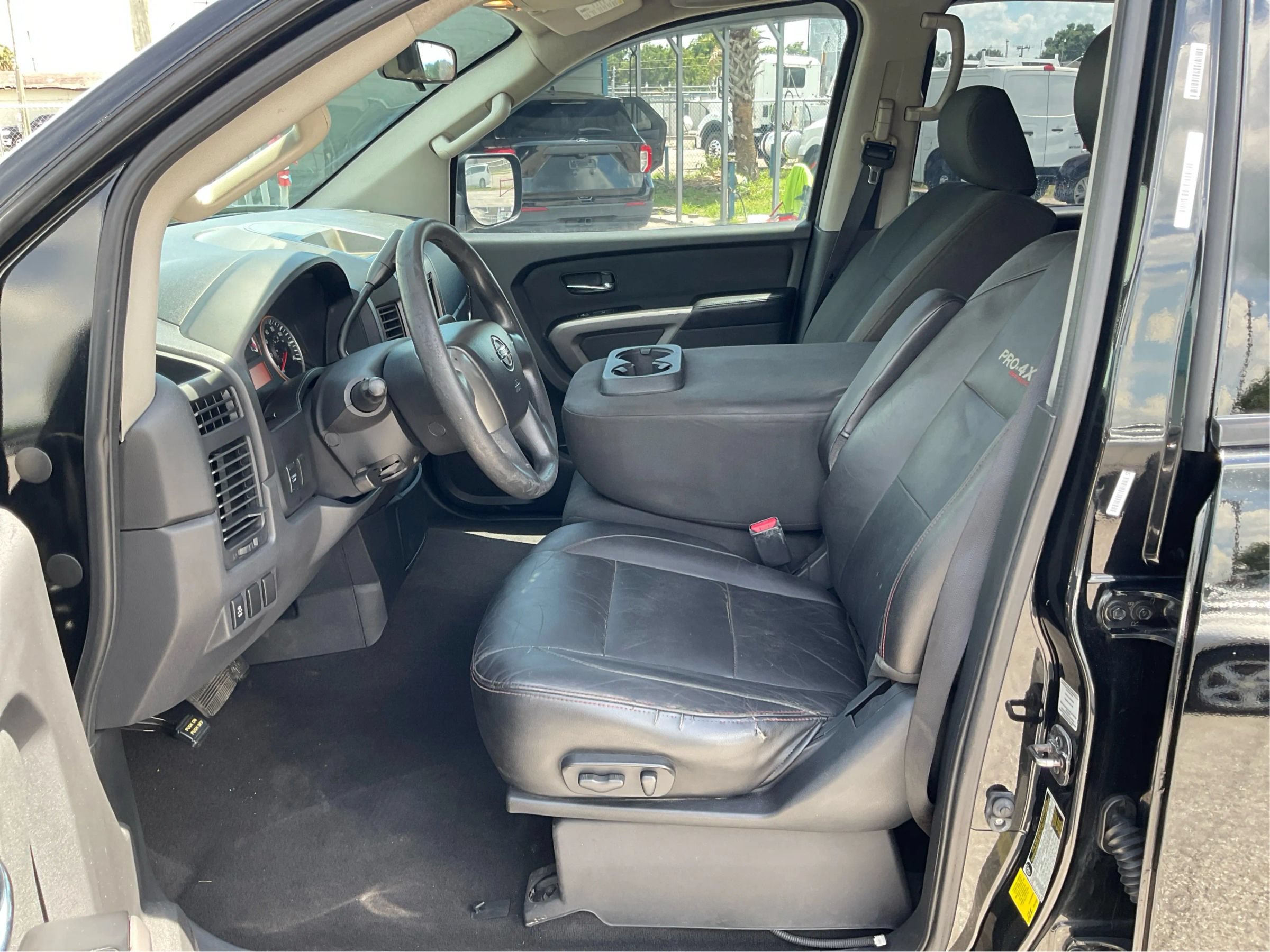 Used 2015 Nissan Titan S w/ S Popular Equipment Package RWD image 9