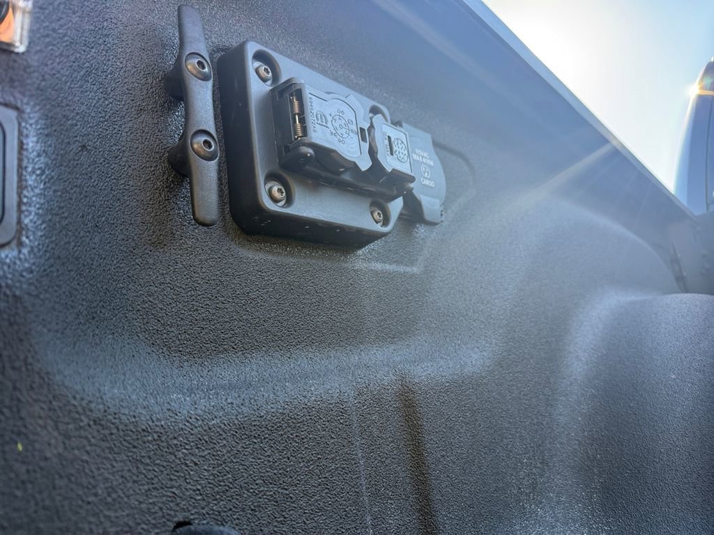 New 2025 RAM 2500 Limited image 31