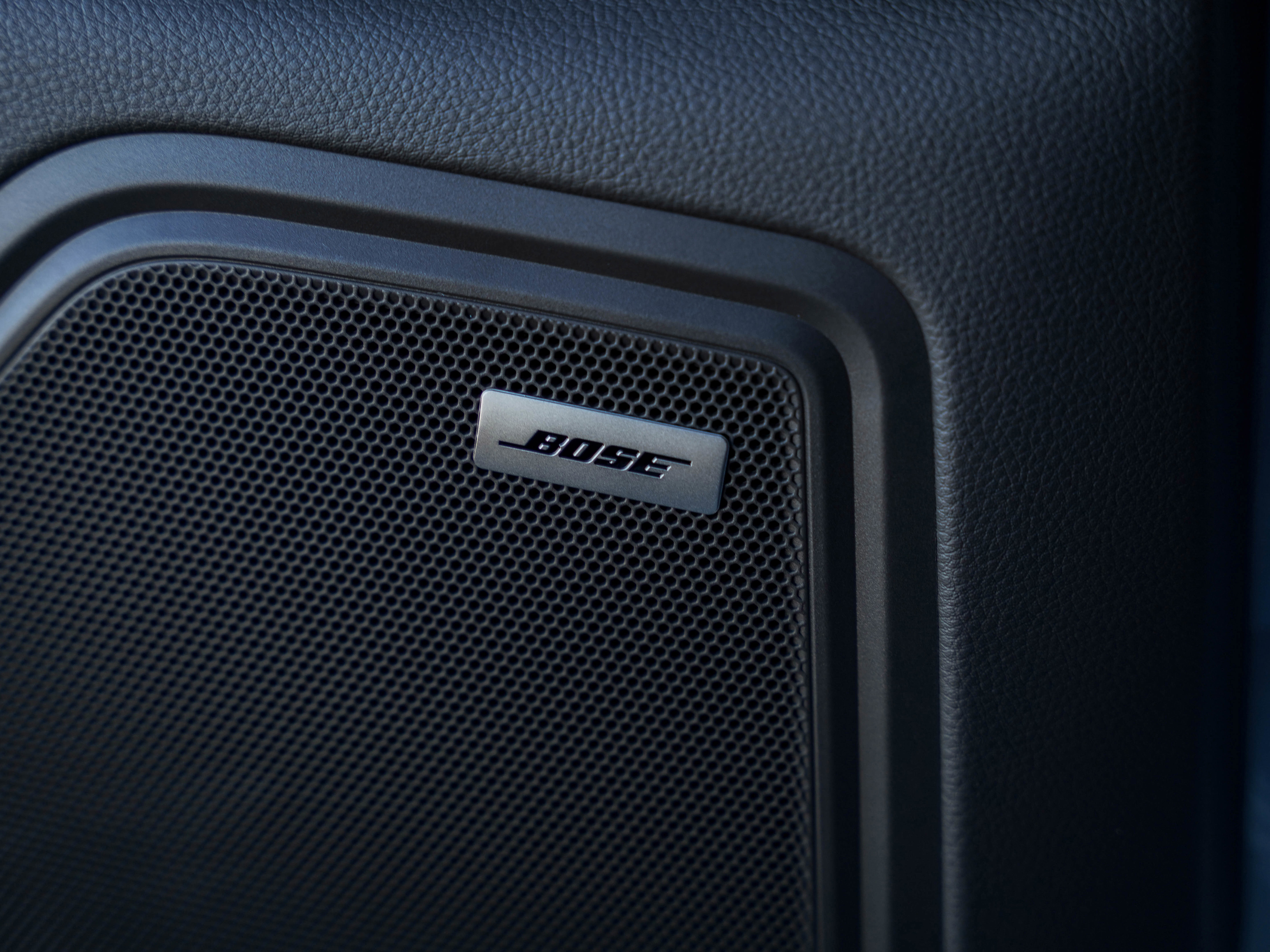 Certified 2025 Porsche Macan image 21