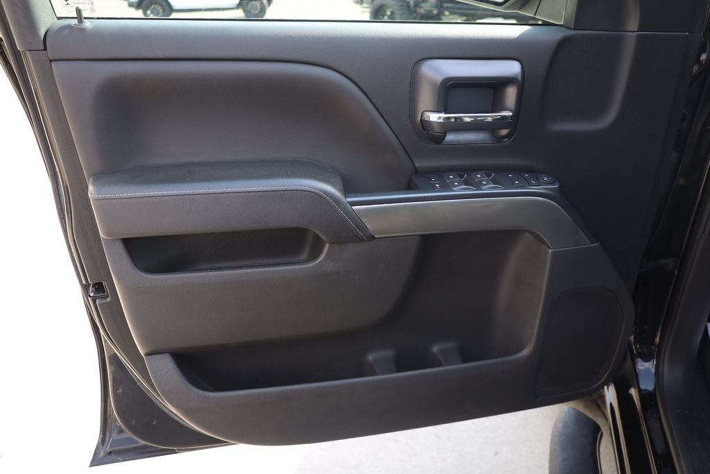 Used 2018 Chevrolet Silverado 1500 LT w/ All Star Edition AWD/4WD image 10
