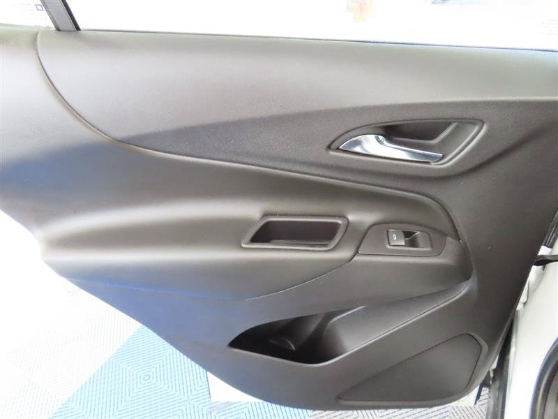 Used 2018 Chevrolet Equinox LT FWD image 28