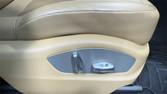 Used 2017 Porsche Macan S image 12